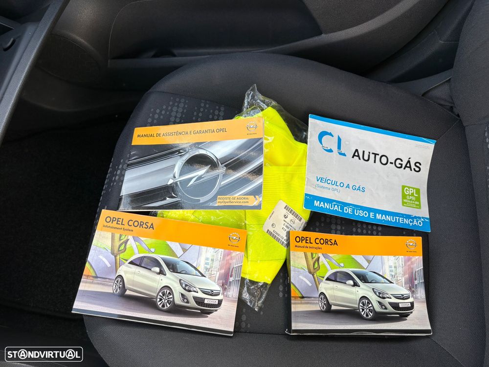 Opel Corsa 1.2 Go! FlexFuel - 41