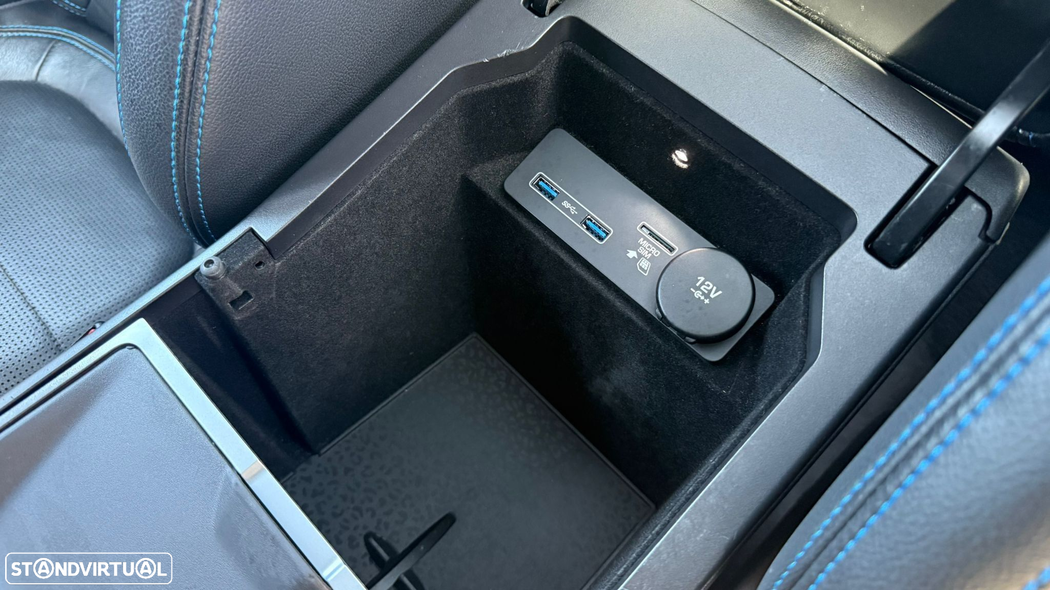 Jaguar E-Pace 2.0 i4D R-Dynamic AWD Aut. - 51