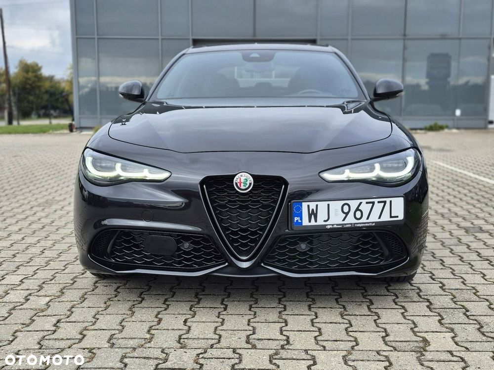 Alfa Romeo Giulia 2023 photo 2