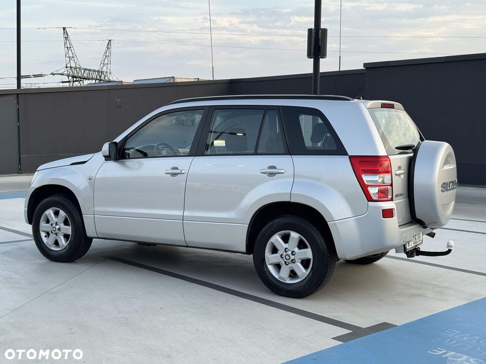 Suzuki Grand Vitara 2.0 Comfort - 6