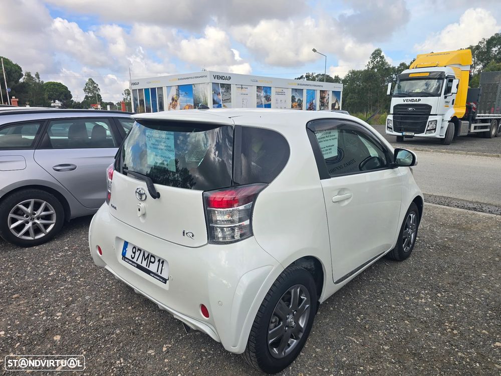 Toyota iQ 1.4 D-4D 2 - 7