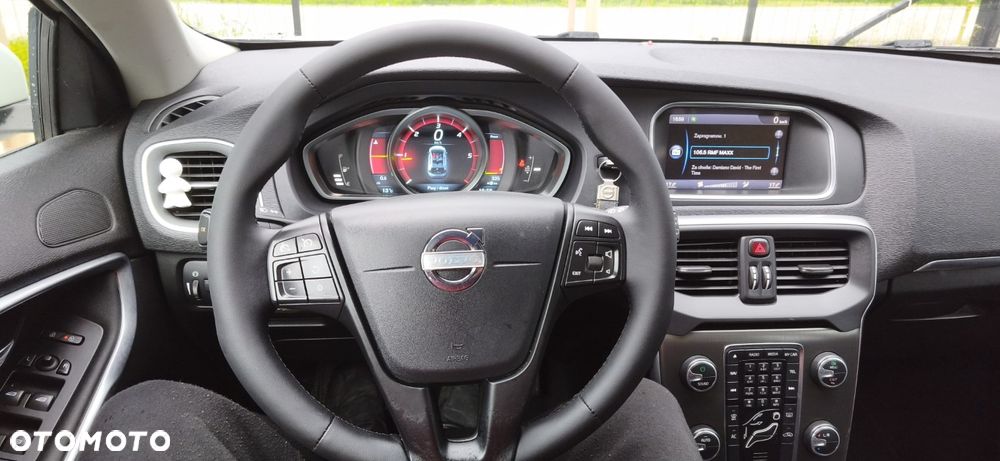 Volvo V40 - 5