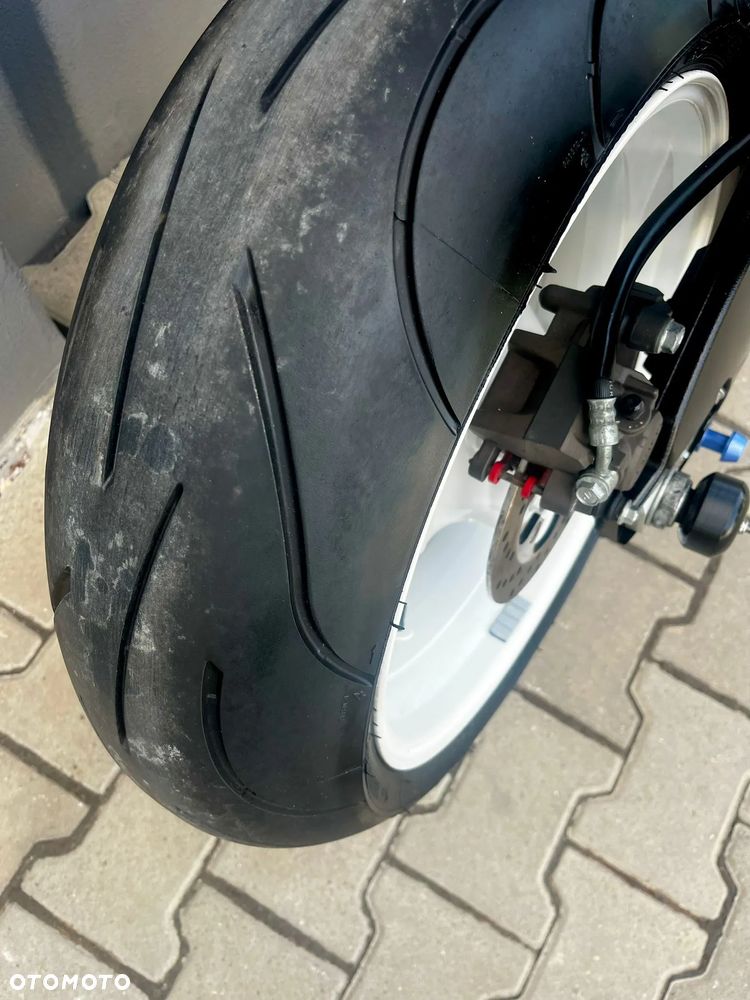 Suzuki GSX-R - 9