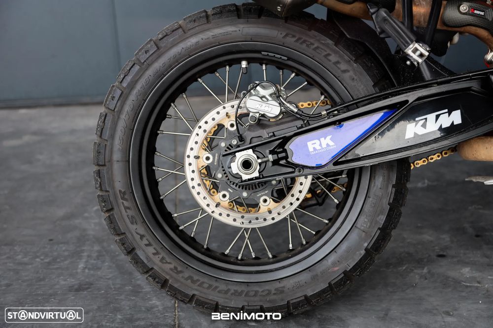 KTM 890 Adventure R - 11