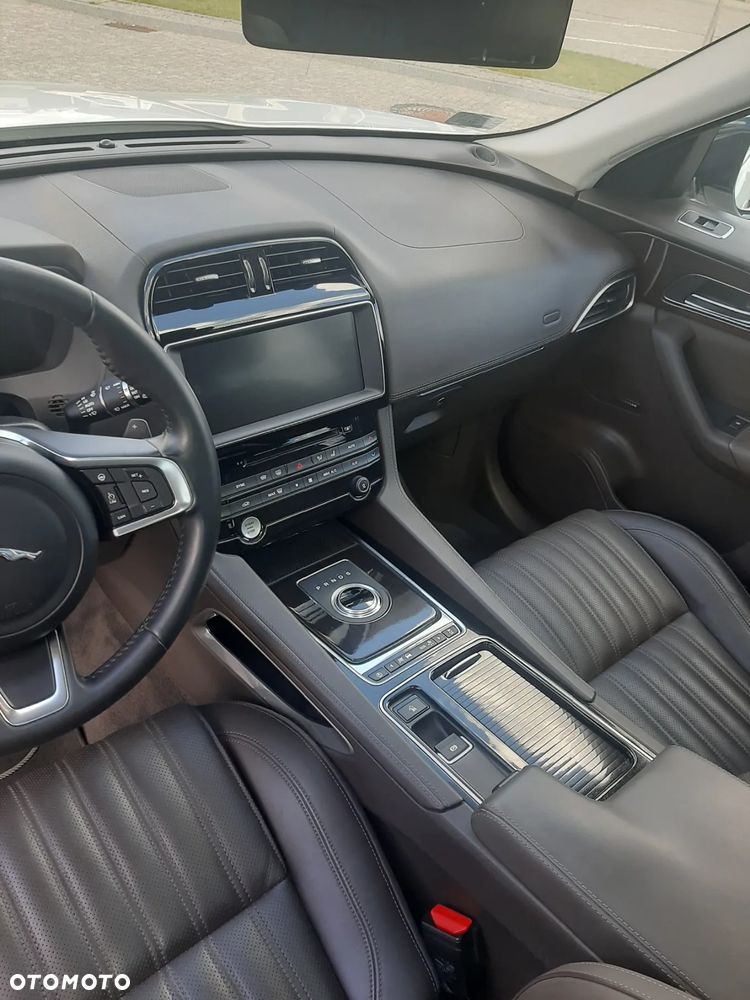 Jaguar F-Pace 2.0 i4D AWD Portfolio - 11
