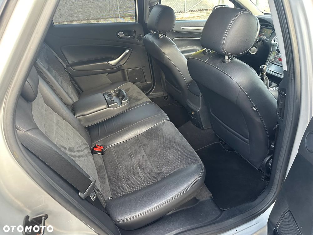 Ford Mondeo 2.0 FF Platinium X Plus (Titanium) - 31