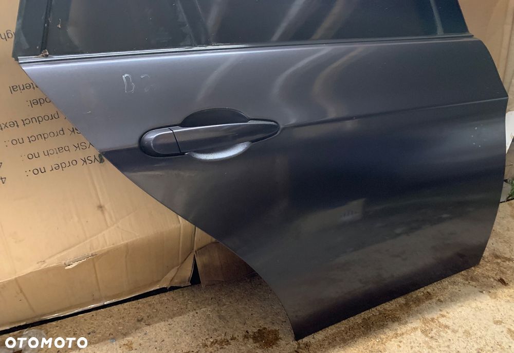 Drzwi prawy tył BMW seria 3 E91 A22 - 3