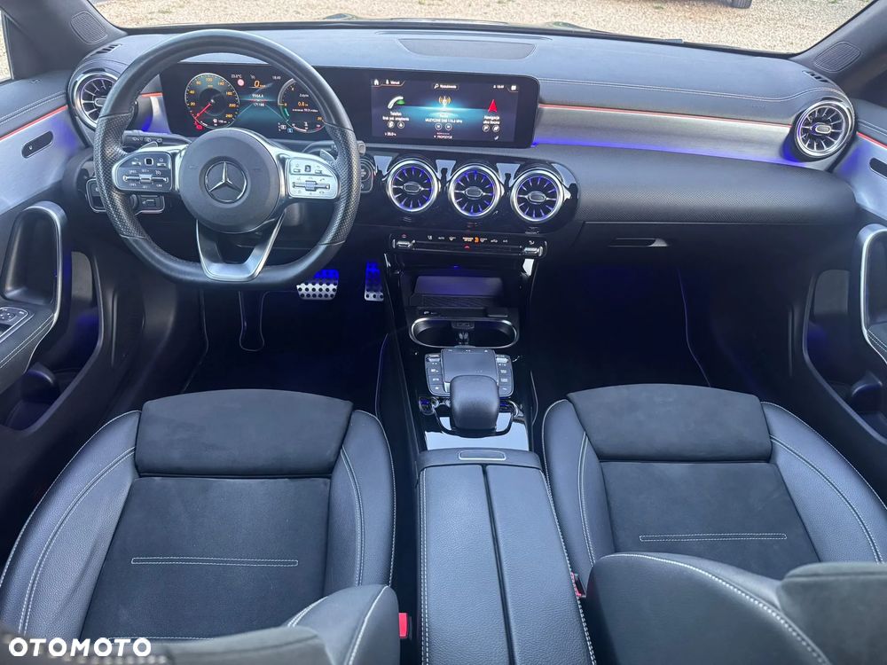 Mercedes-Benz CLA 220 d 4-Matic Progressive 8G-DCT - 21