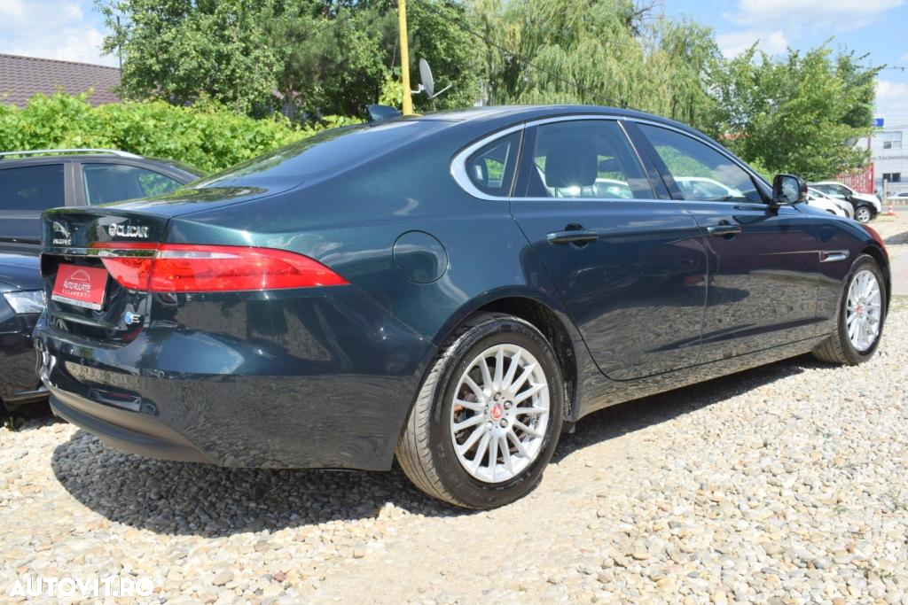 Jaguar XF - 5