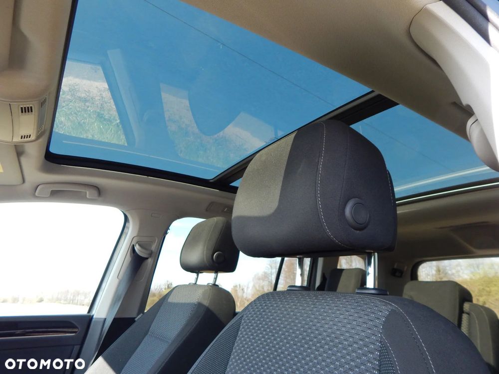 Volkswagen Touran 1.4 TSI BMT Comfortline DSG - 10