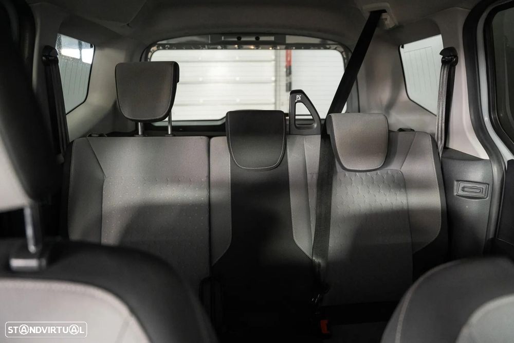 Ford Tourneo Courier 1.0 EcoBoost Titanium - 20