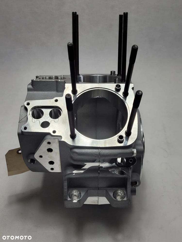 Karter silnik S&S Harley Davidson Dyna Touring Twin Cam 88 - 6
