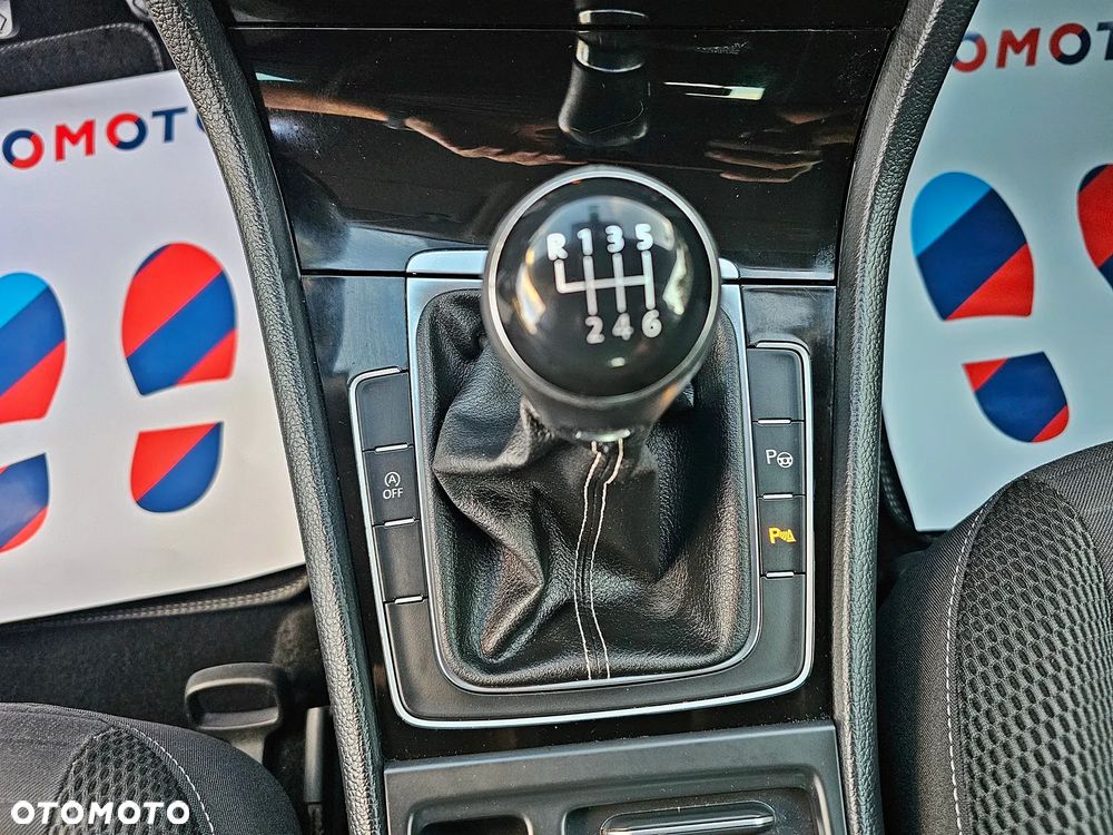 Volkswagen Golf 1.4 TSI BlueMotion Technology Cup - 23