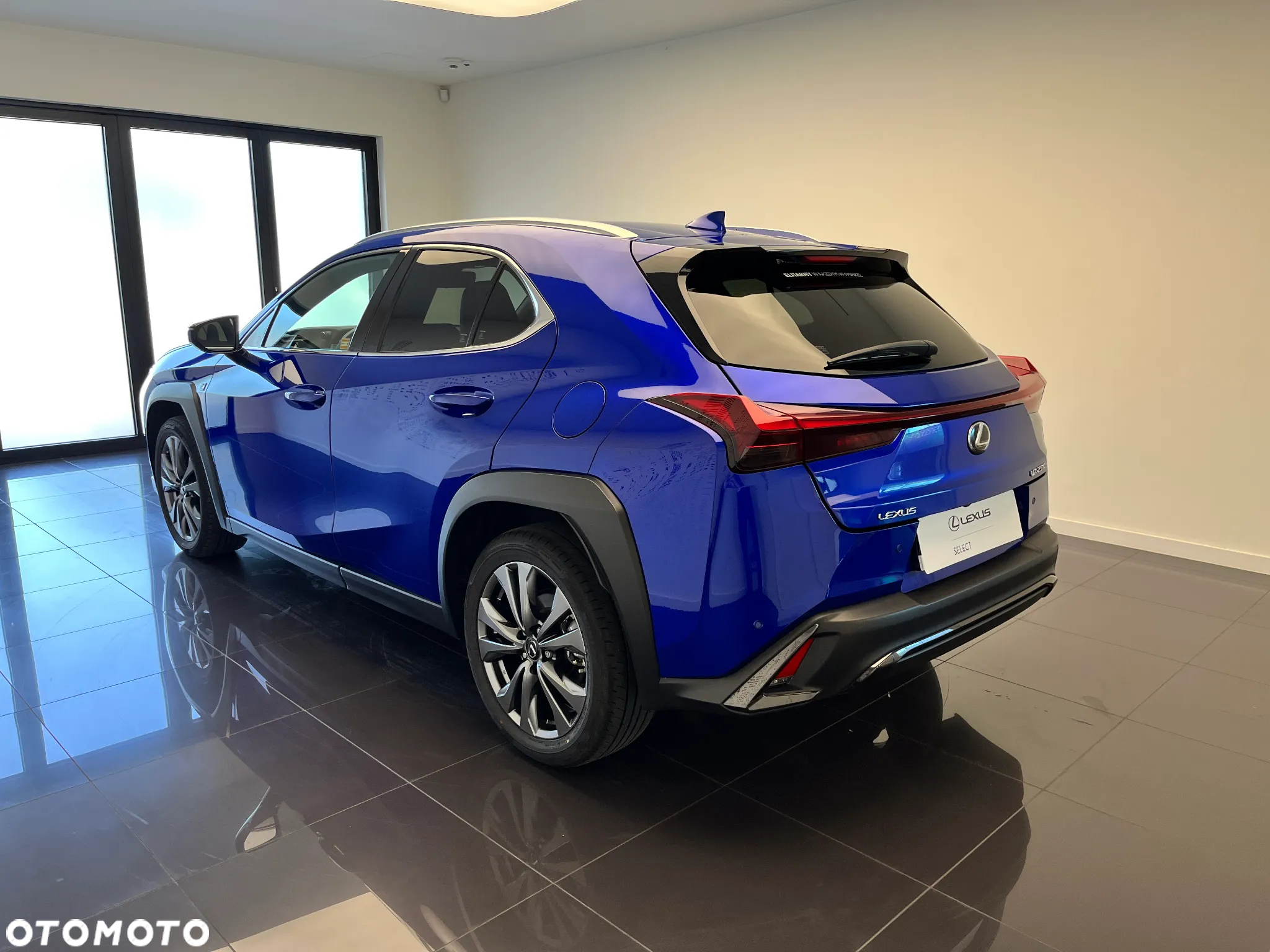 Lexus UX - 3