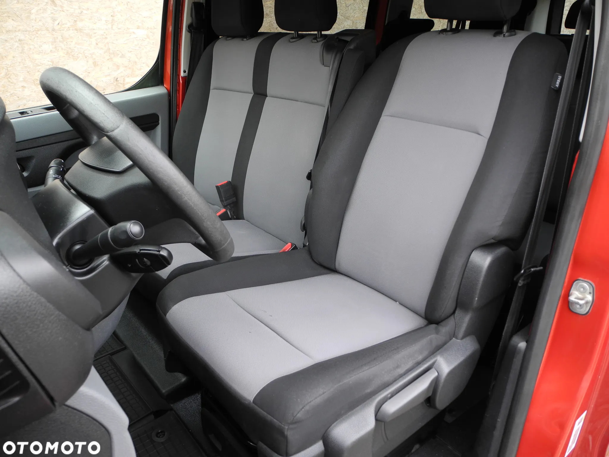 Peugeot Traveller 1.6 BlueHDi Long Business - 12