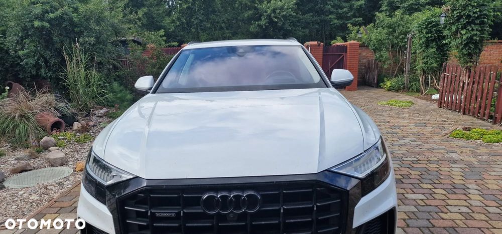 Audi Q8 2020 photo 2