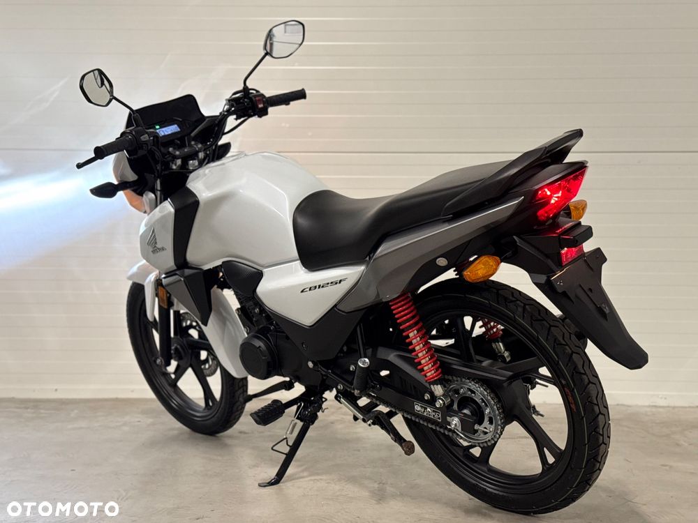 Honda CB - 4