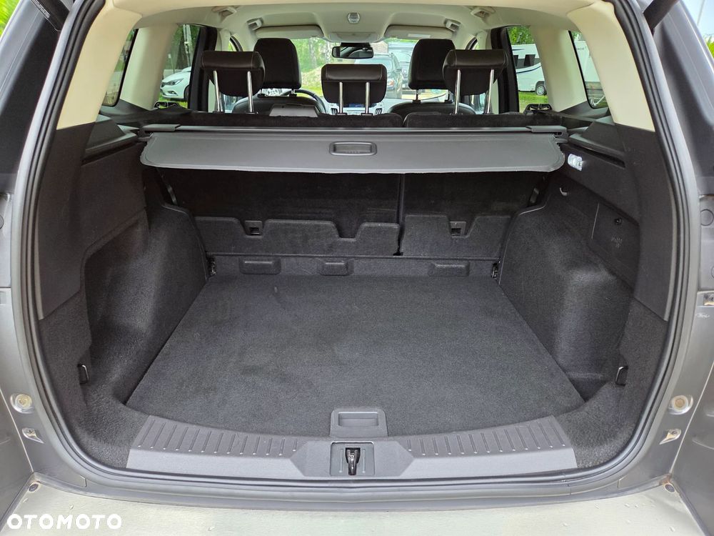 Ford Kuga 2.0 TDCi 4x4 Titanium - 20