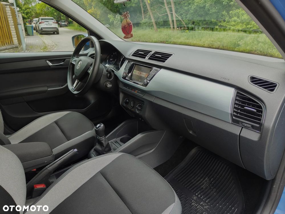 Skoda Fabia 1.2 TSI Cool Edition Red & Grey - 26