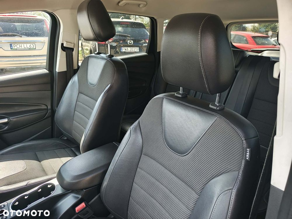 Ford Kuga 1.5 EcoBoost 4x4 Titanium - 13