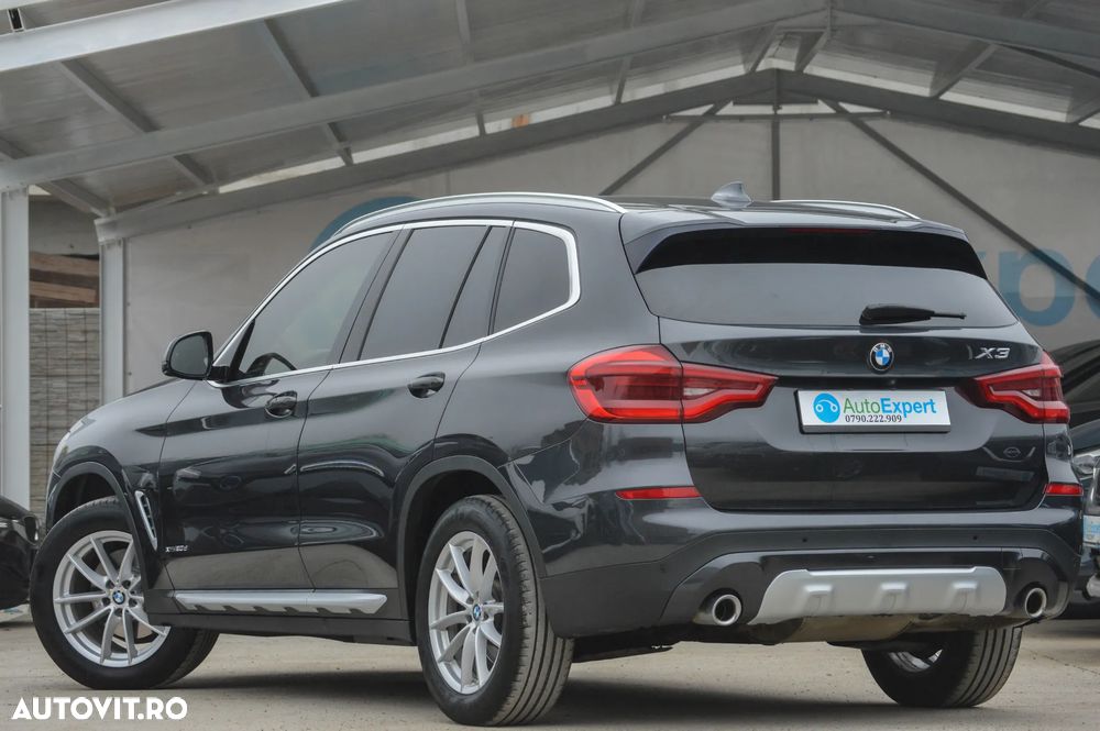 BMW X3 xDrive20d AT xLine - 14