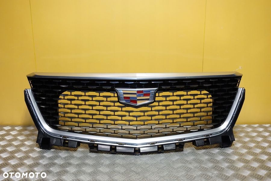 CADILLAC XT6 2020 - 2023 Atrapa Przód Grill Chrom USA - 1