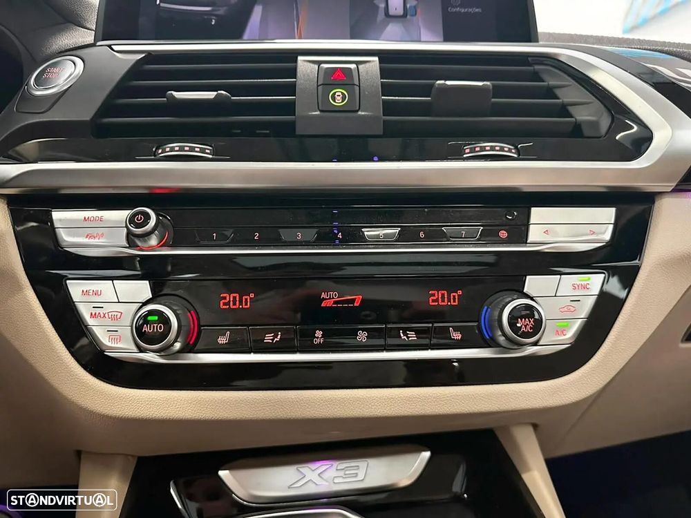 BMW X3 30 e xDrive Line Luxury - 24