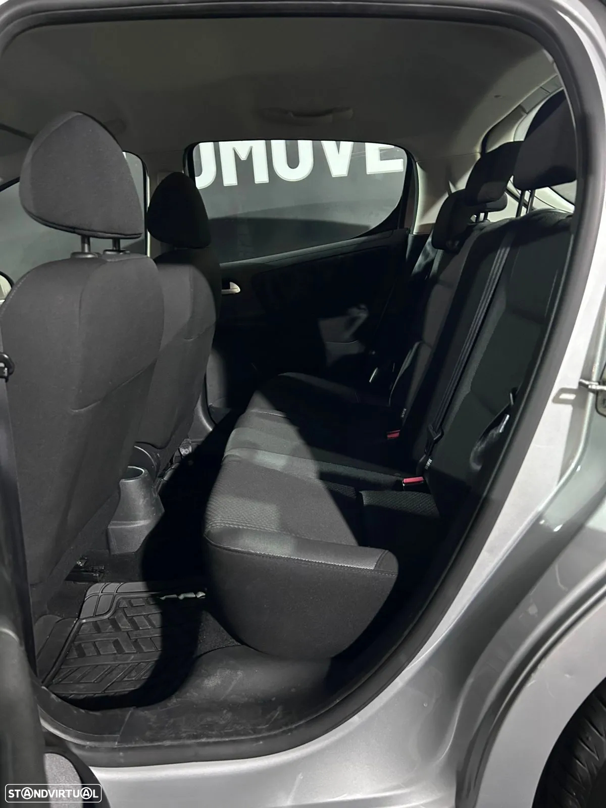 Peugeot 207 1.4 16V Trendy - 8