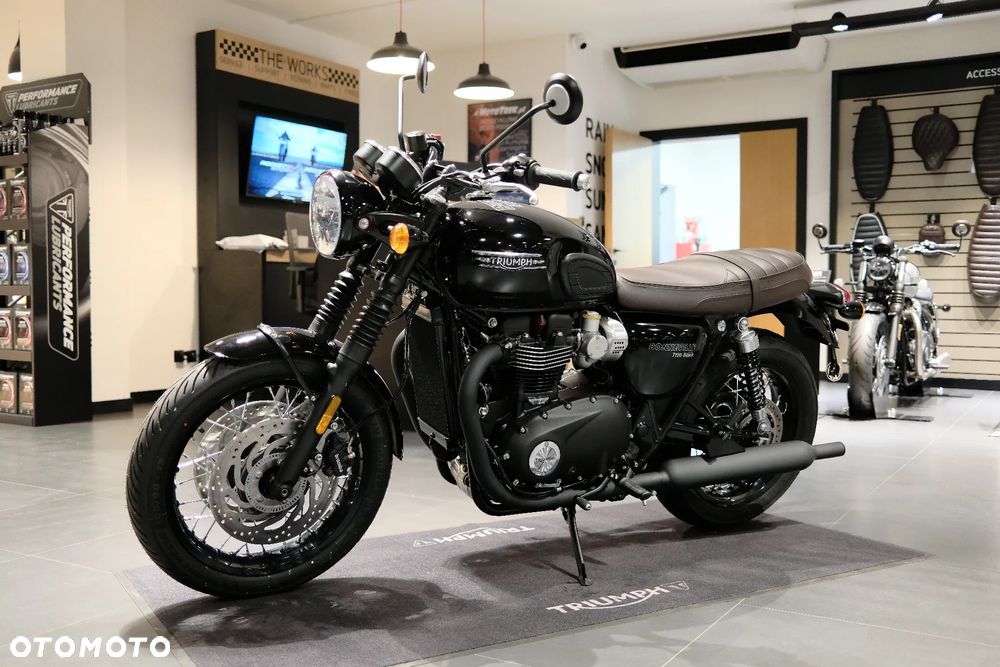 Triumph Bonneville - 6