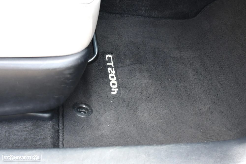 Lexus CT 200h 4E P.Executive+Tecto de Abrir - 16