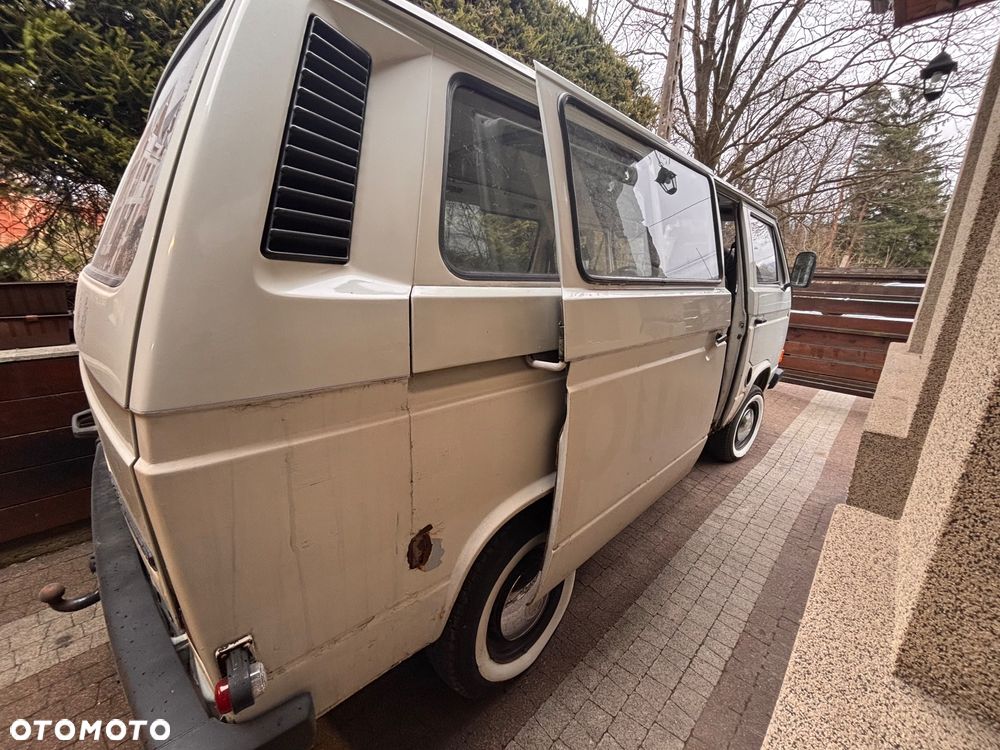 Volkswagen Transporter - 17