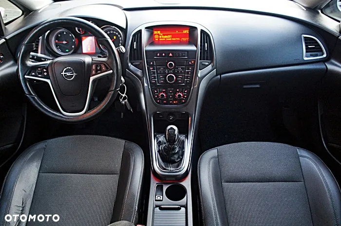 Opel Astra 2.0 CDTI Exklusiv - 5