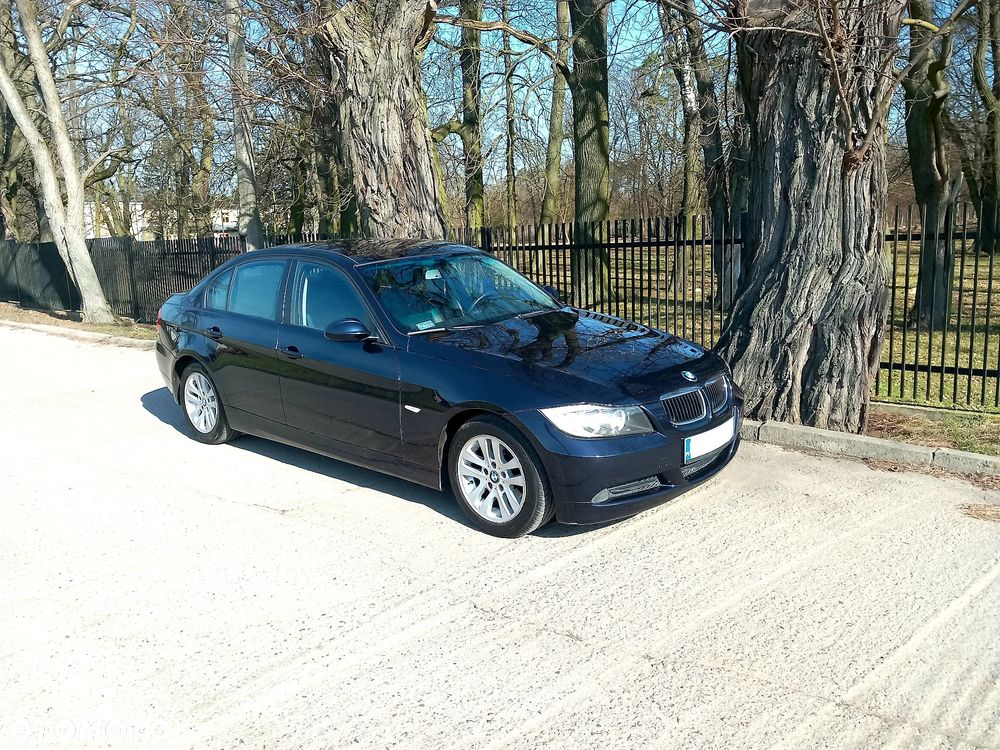 BMW Seria 3 318d - 1