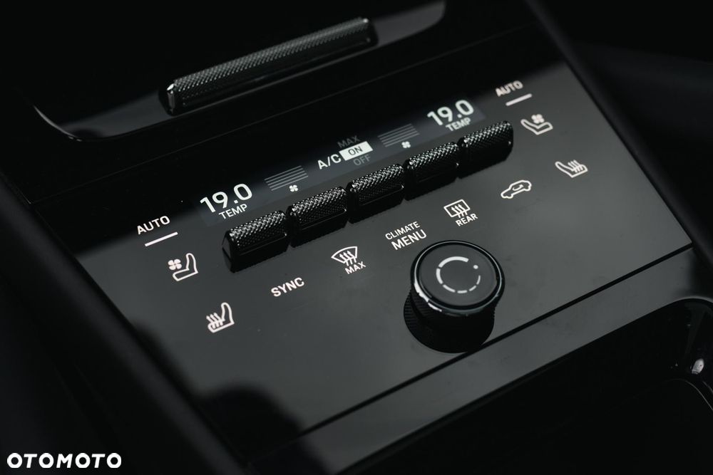 Porsche Cayenne S - 25