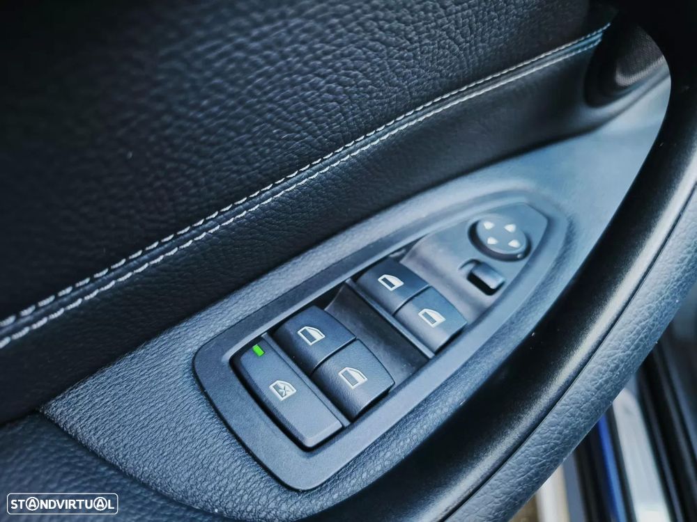 BMW X1 16 d sDrive Line xLine - 51