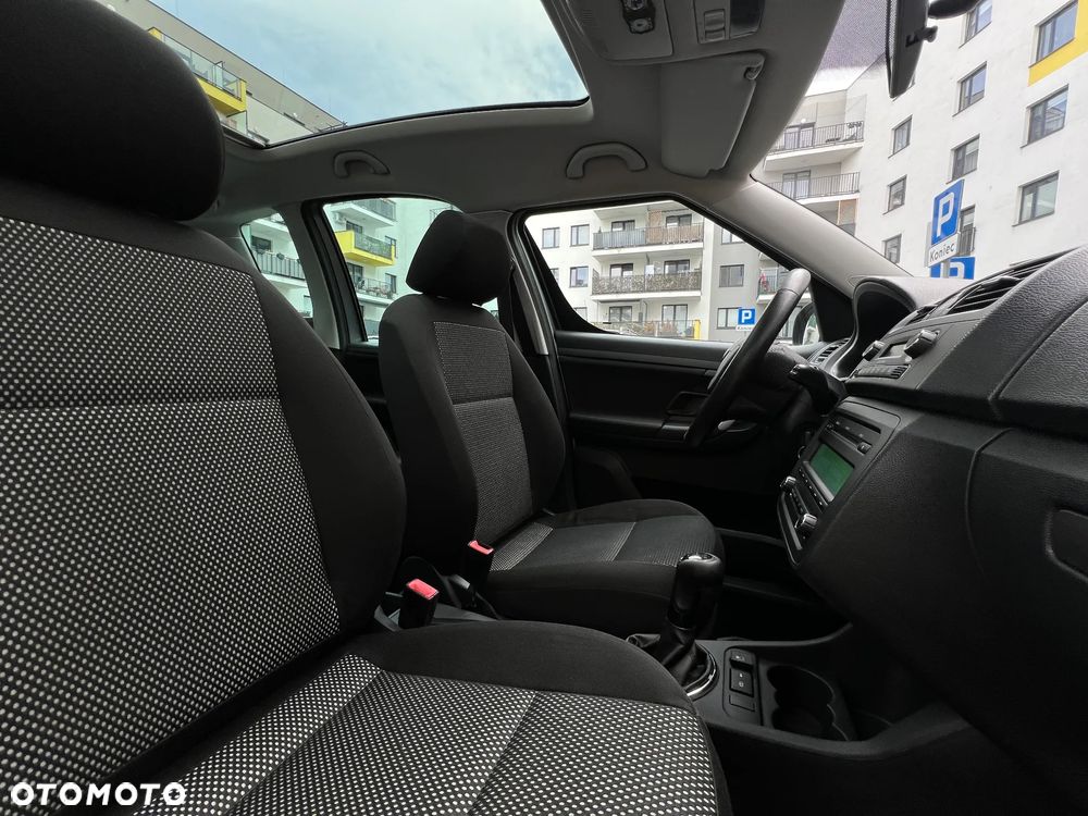 Skoda Roomster 1.4 16V Scout - 12