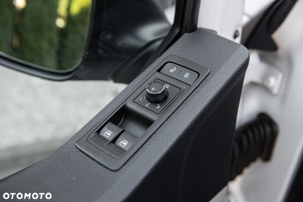 Volkswagen Transporter - 18