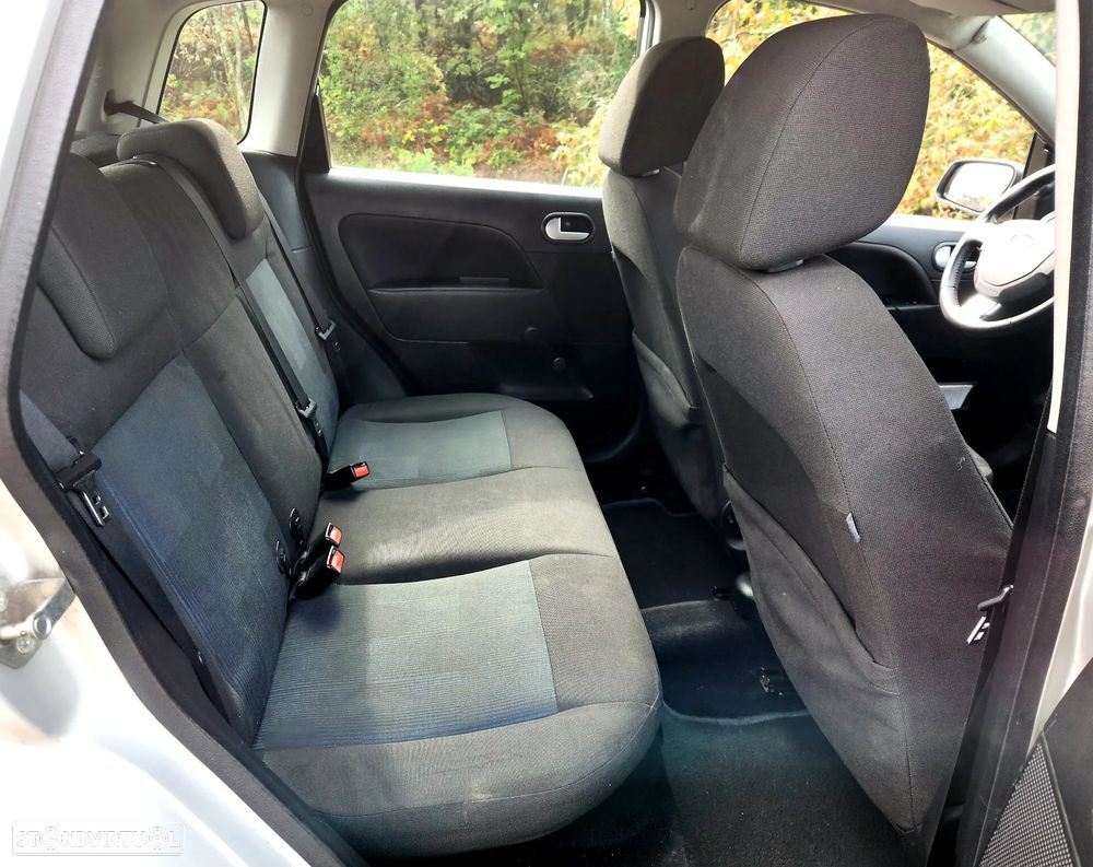 Ford Fiesta 1.4 TDCI Ghia - 9