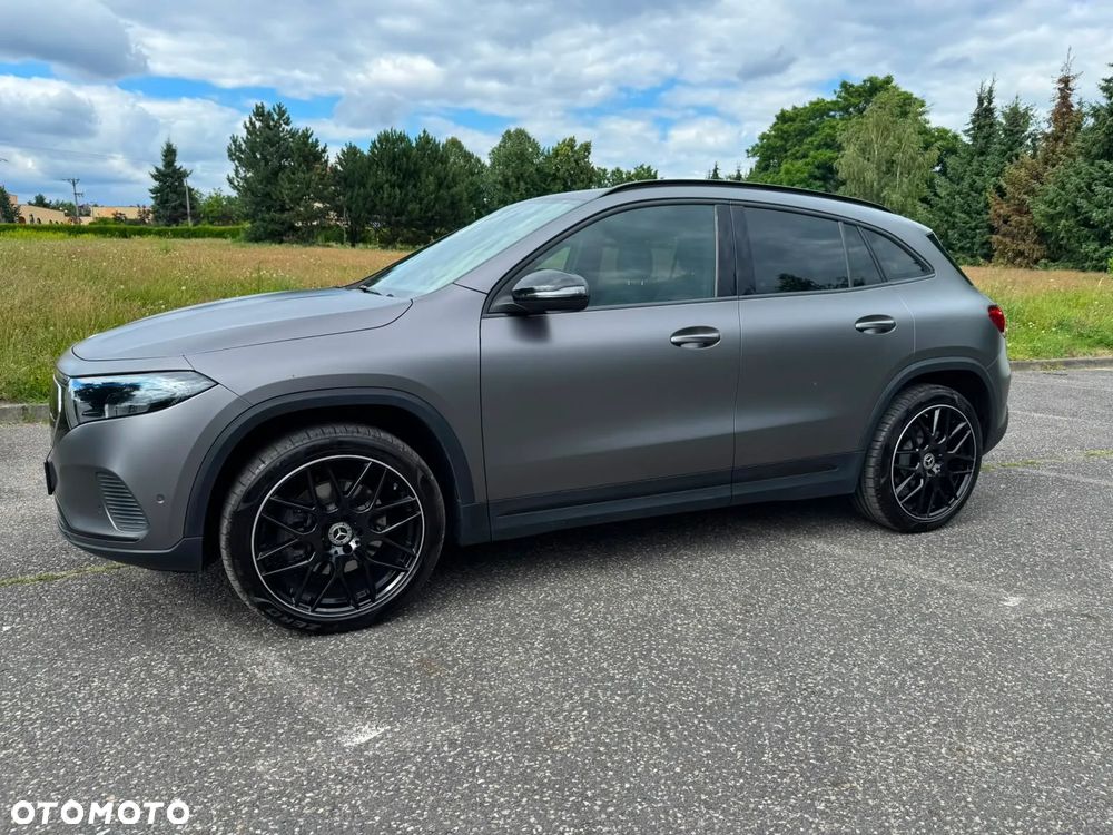 Mercedes-Benz EQA 300 66.5kWh 4-Matic Electric Art - 1