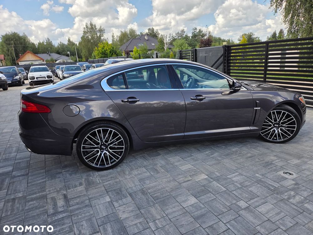 Jaguar XF 3.0 V6 S - 8
