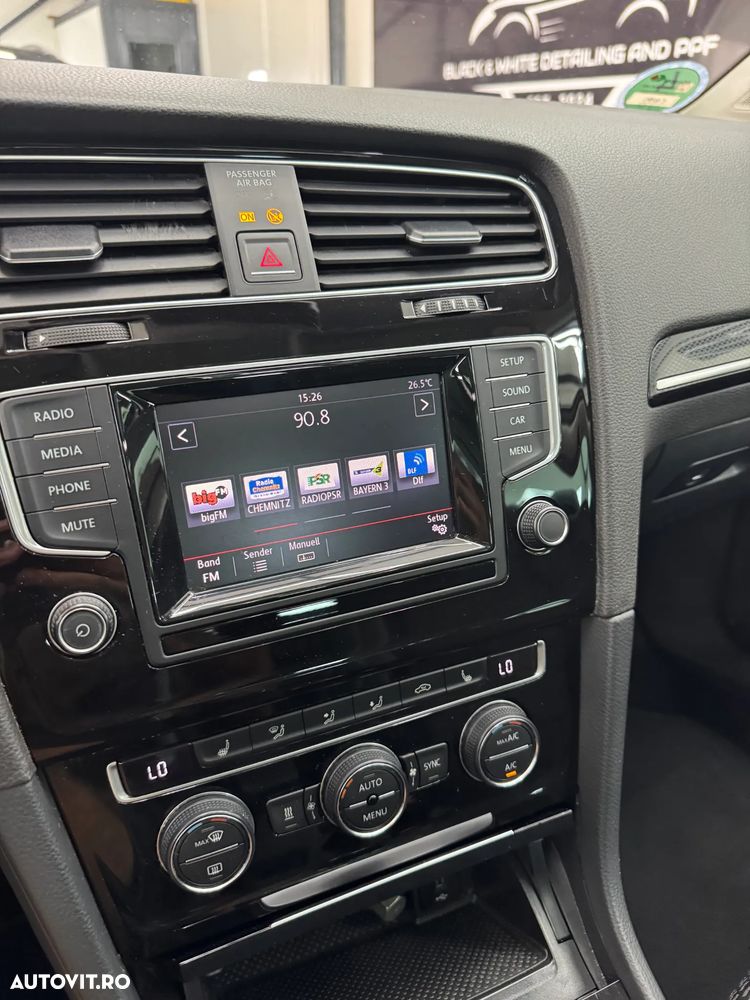 Volkswagen Golf 2.0 TDI (BlueMotion Technology) Highline - 22