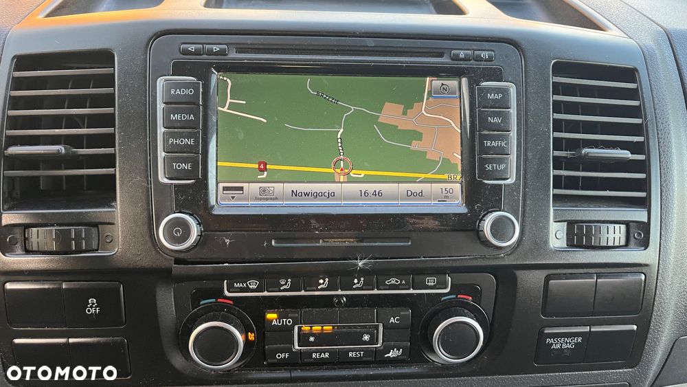 Volkswagen Caravelle - 18