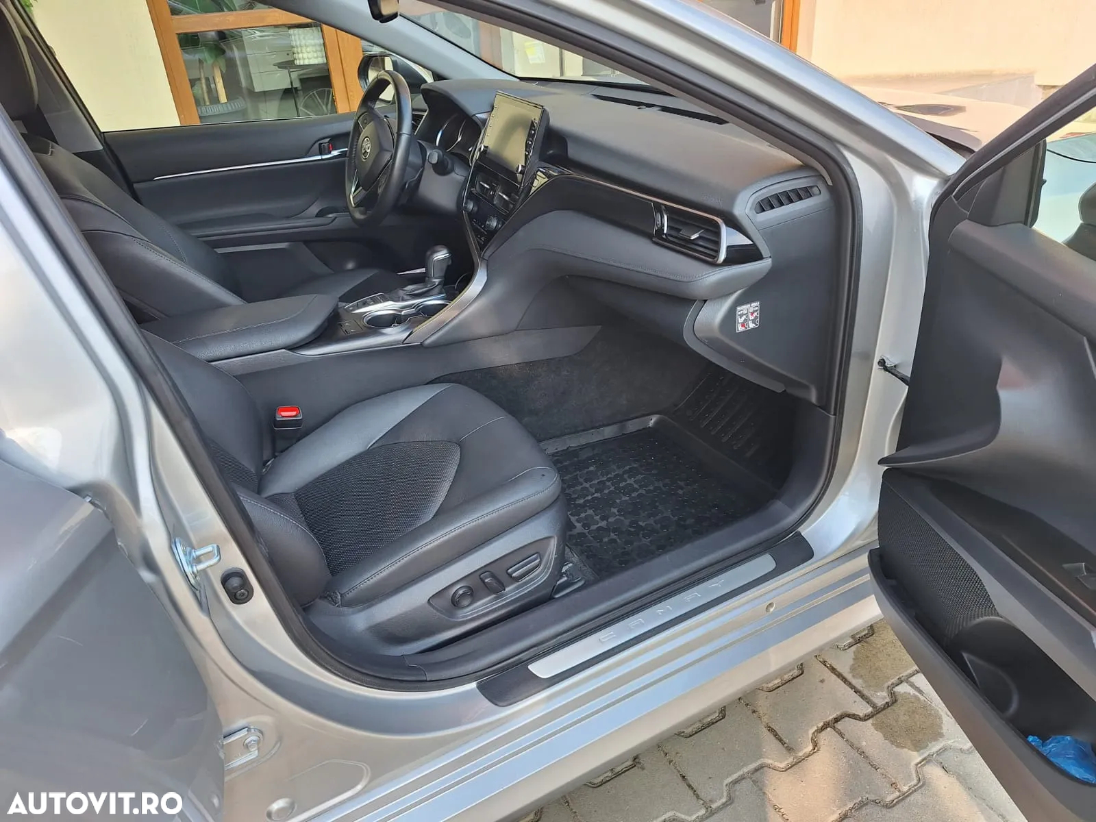 Toyota Camry - 13