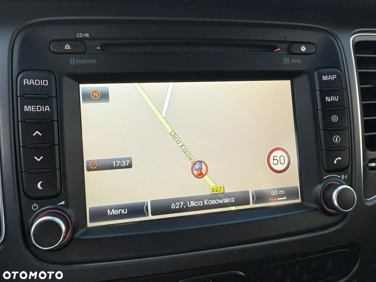 Kia Carens - 16