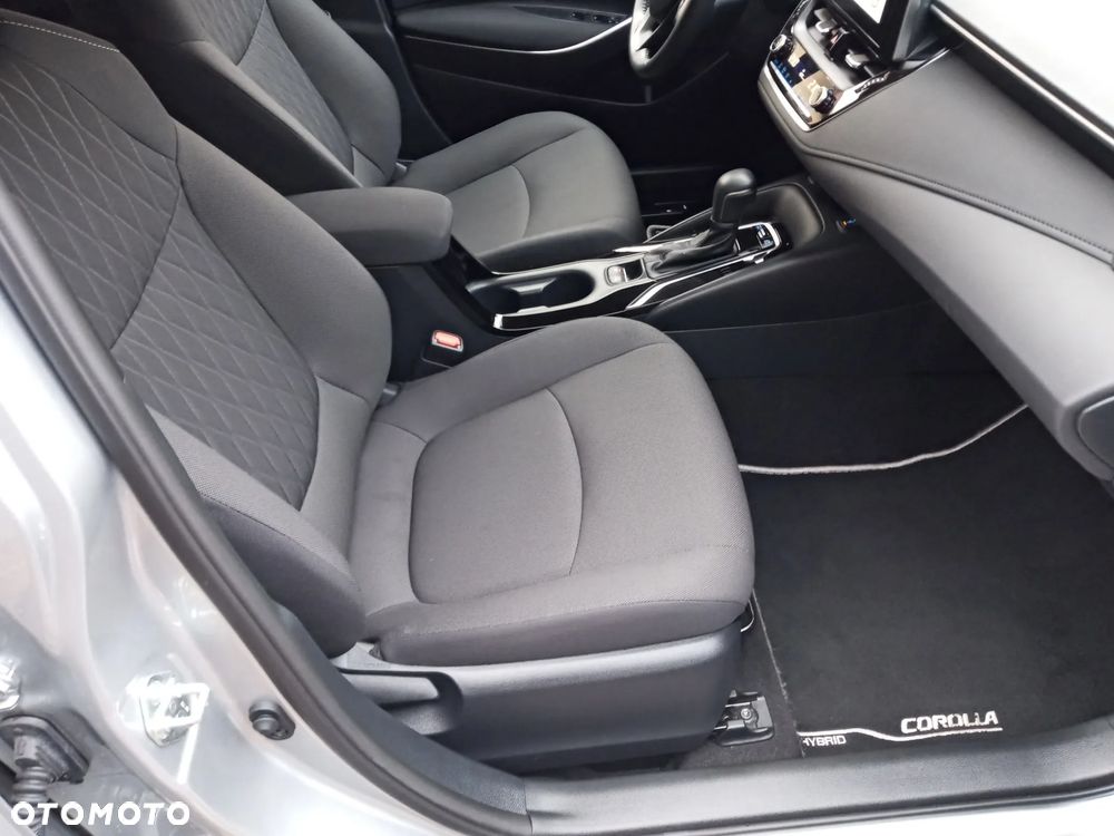 Toyota Corolla 1.8 Hybrid GPF Comfort - 29