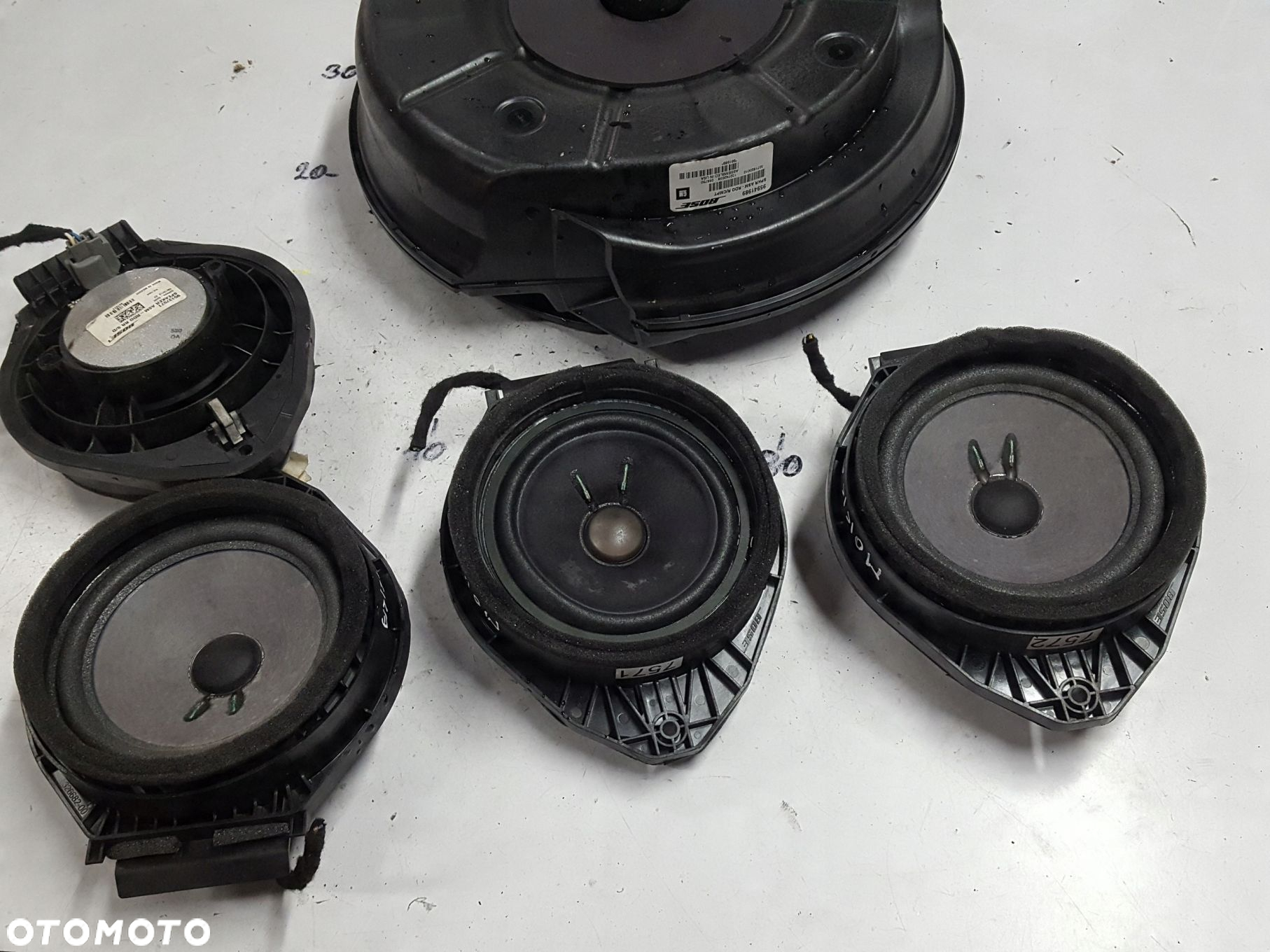 OPEL MOKKA I A 12-16r GŁOŚNIKI BOSE SUBWOOFER - 2