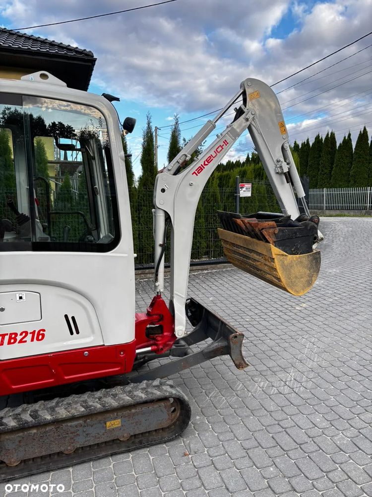 Takeuchi Tb216 - 8