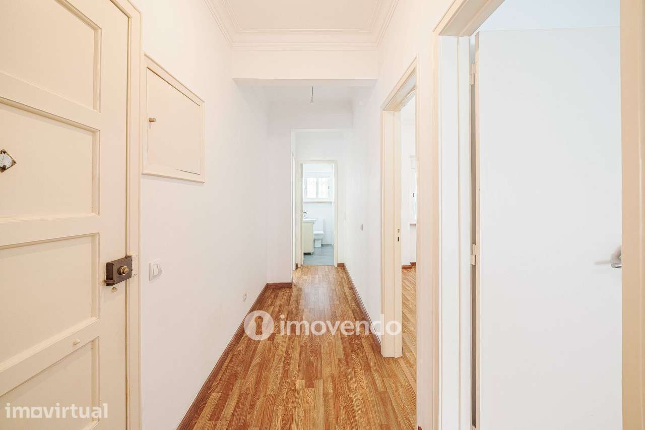 Apartamento T2 pronto a habitar, com espaço exterior, na Amadora - Grande imagem: 2/41