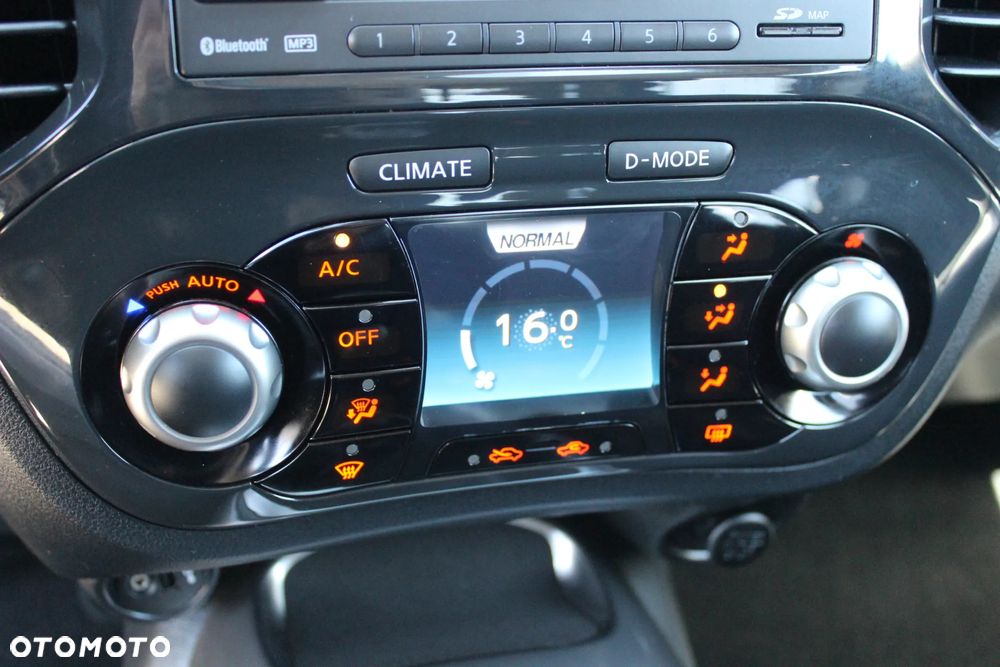 Nissan Juke 1.6 Start/Stop Tekna - 32