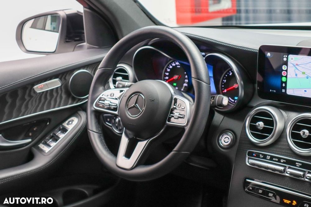 Mercedes-Benz GLC - 28